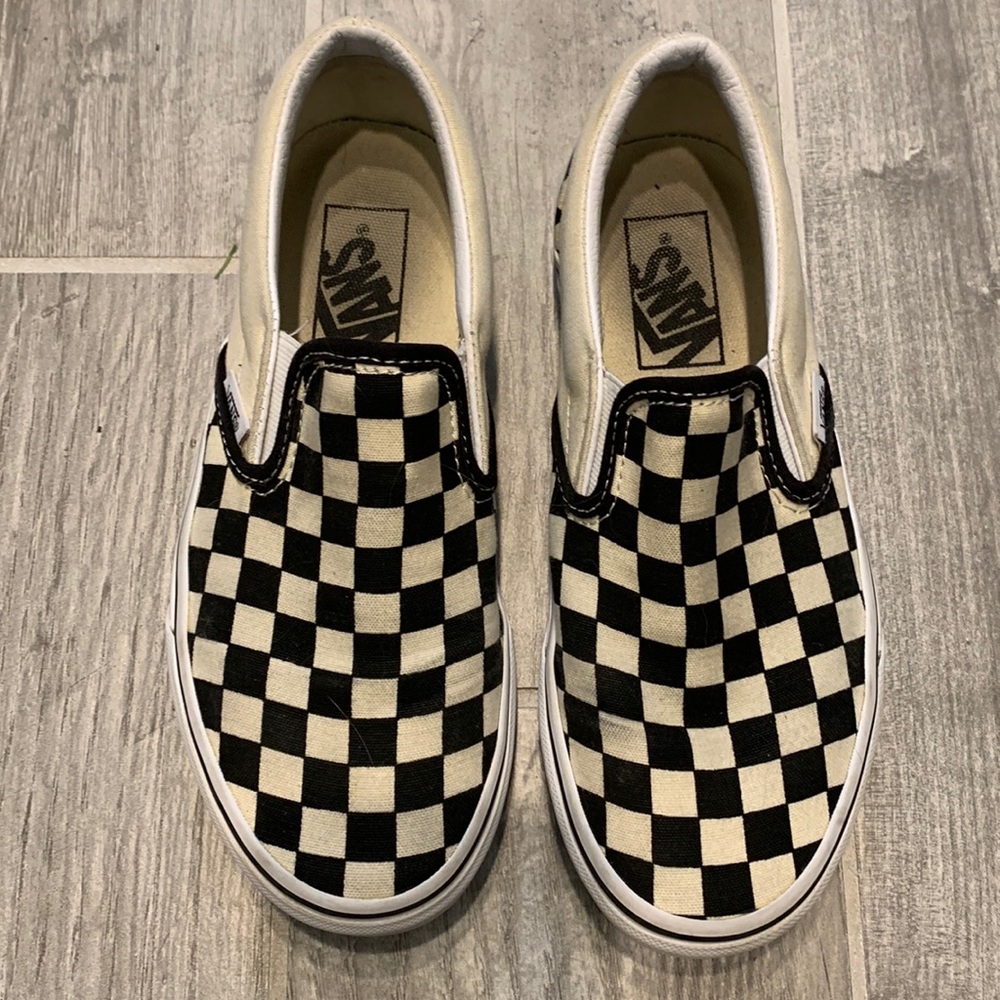 CHECKERED VANS size 5.5